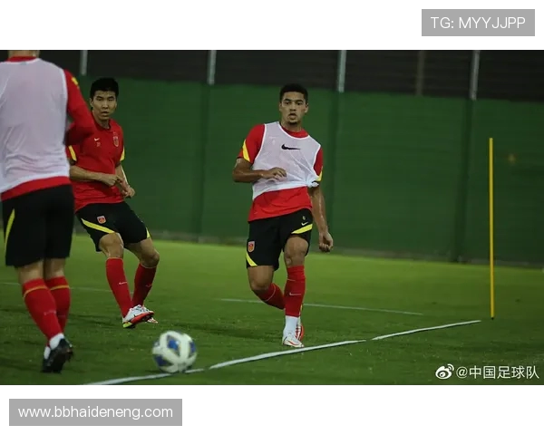 越南商人豪掷二十亿越盾激励球队力拼韩国足球赛场赢下后奖励照旧